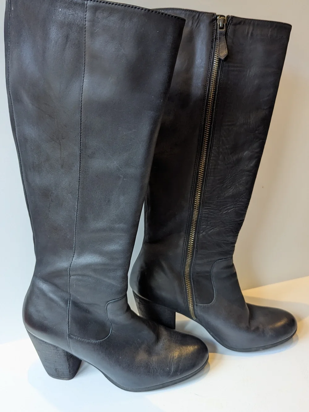 Black Leather Knee-High Women's Boots